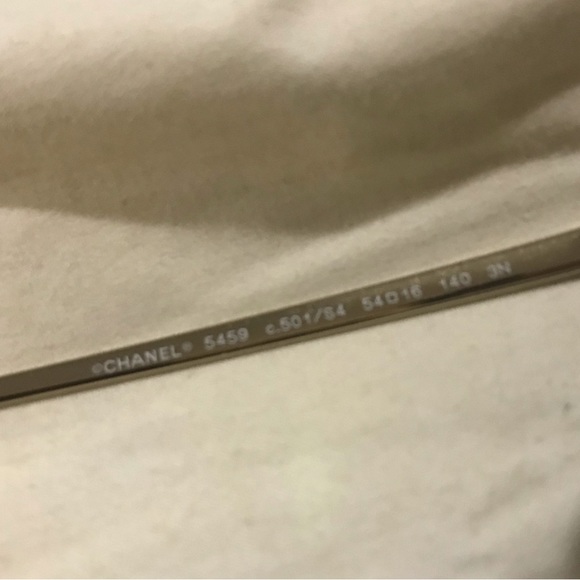 CHANEL: Butterfly Sunglasses REF:5459 C501 - Picture 7 of 9